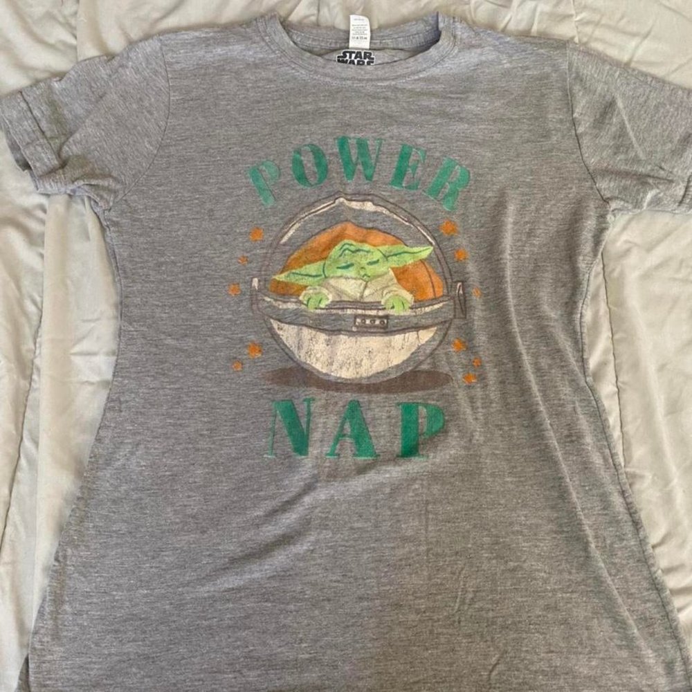 Star Wars Mandalorian baby-yoda shirt